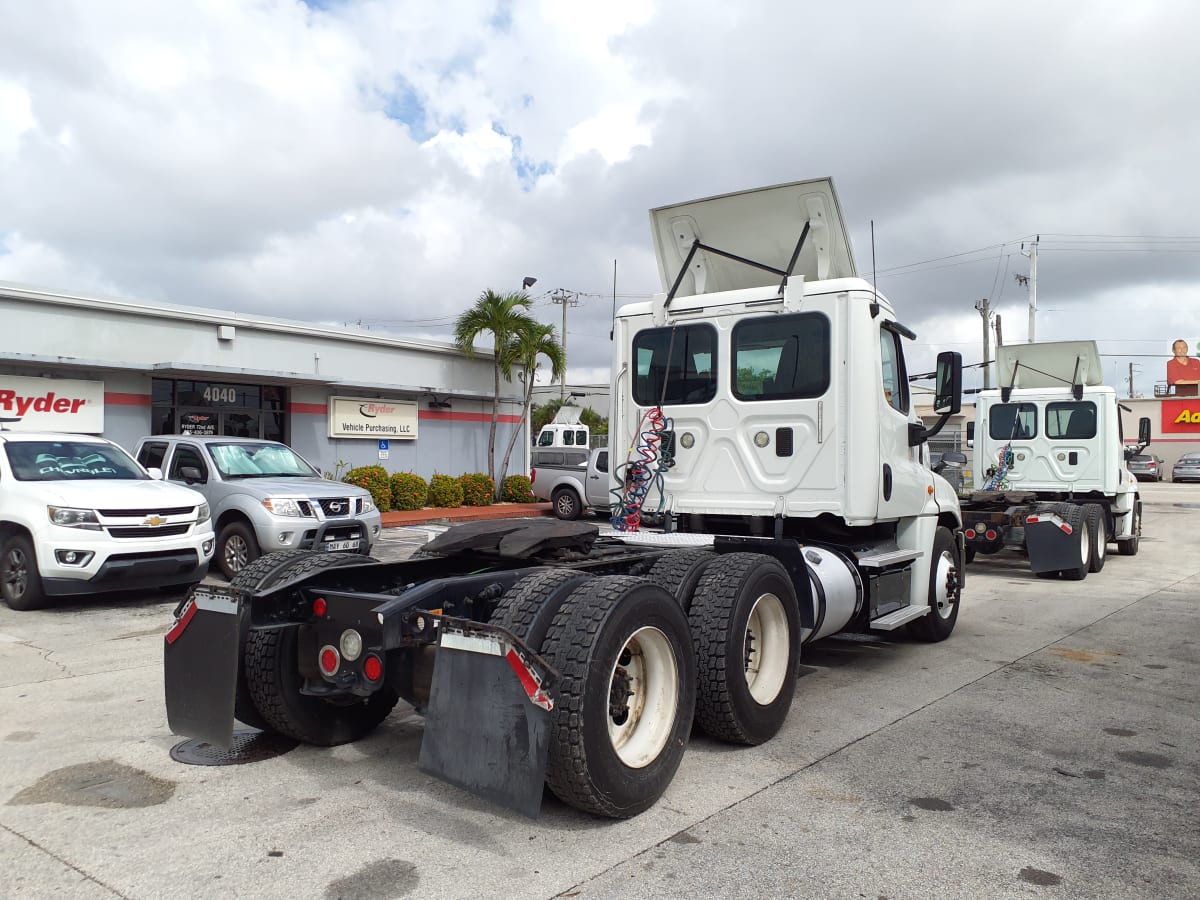 2016 Freightliner/Mercedes CASCADIA 125 659039