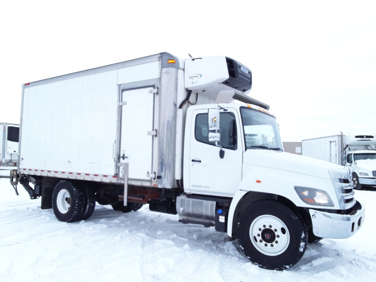 2016 Hino HINO 268 659156