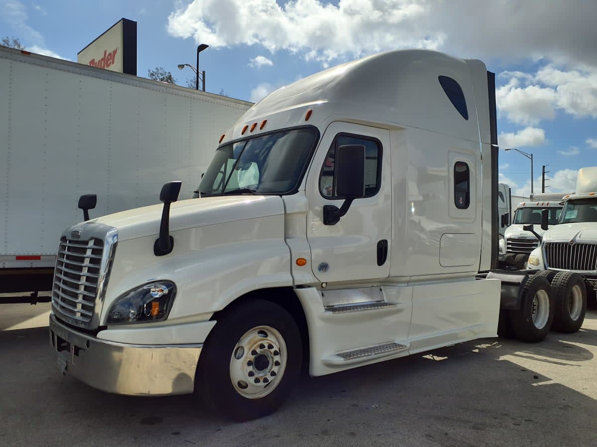 2017 Freightliner - image 1