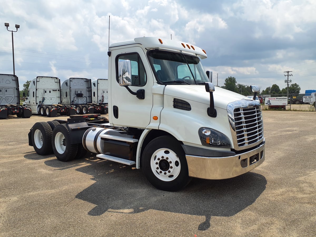 2016 Freightliner/Mercedes CASCADIA 113 659290