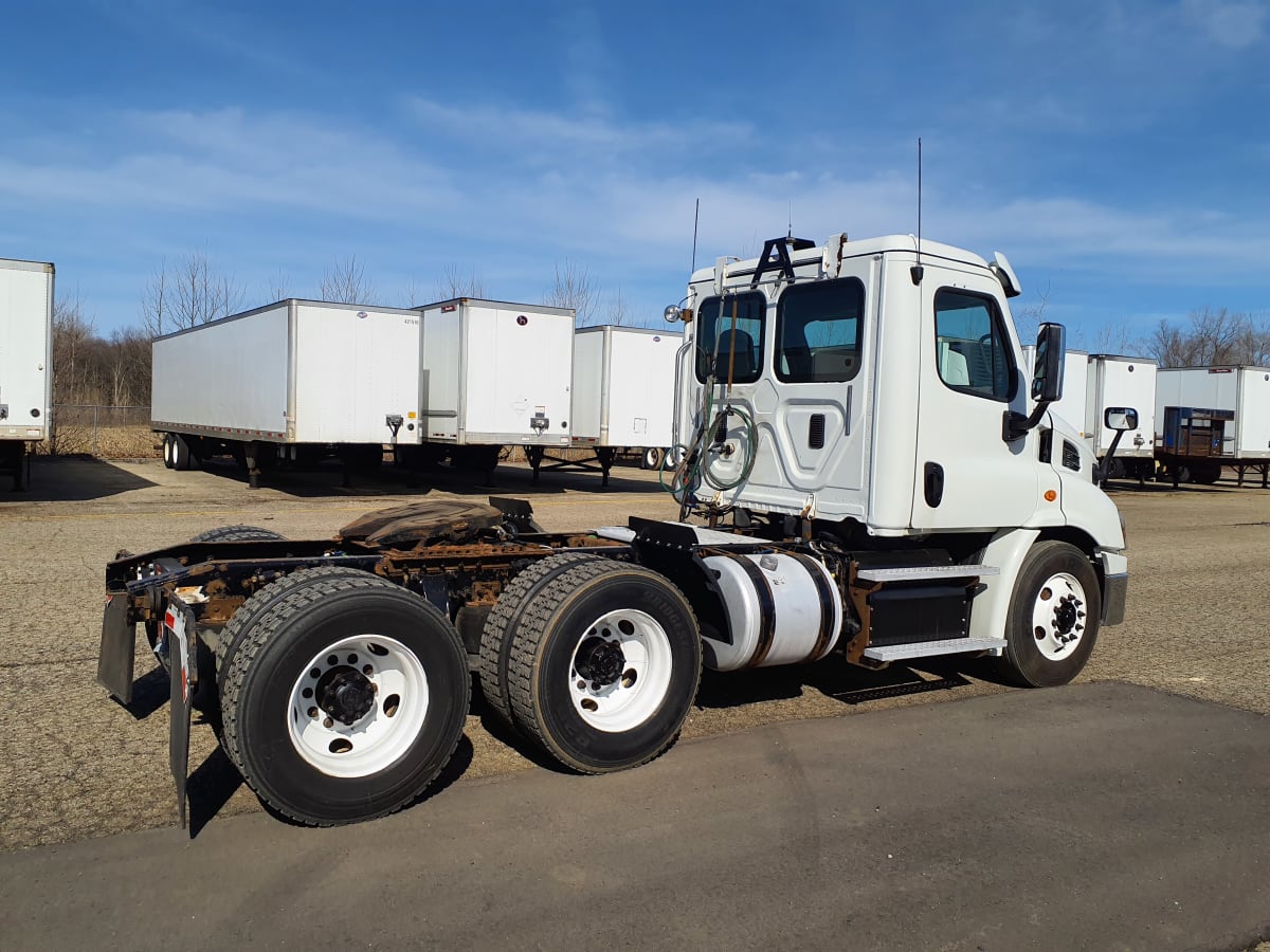 2016 Freightliner/Mercedes CASCADIA 113 659291