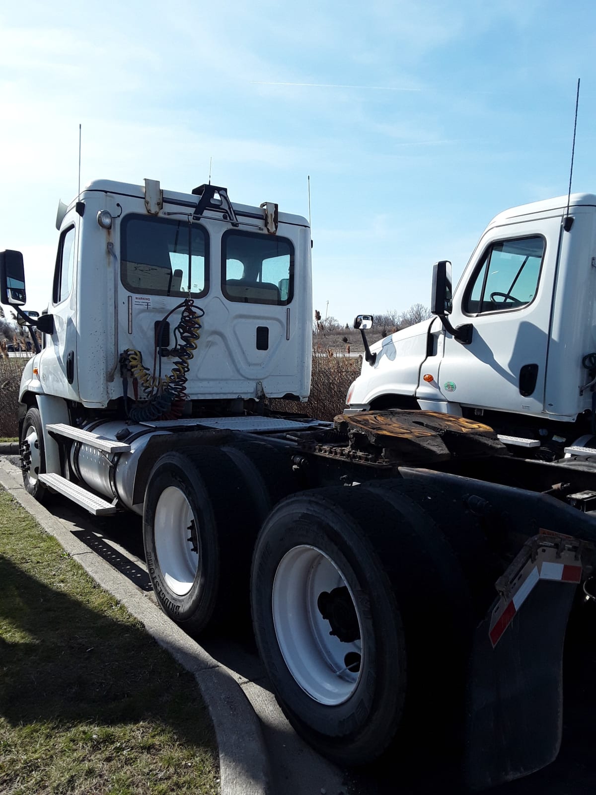 2016 Freightliner/Mercedes CASCADIA 113 659297