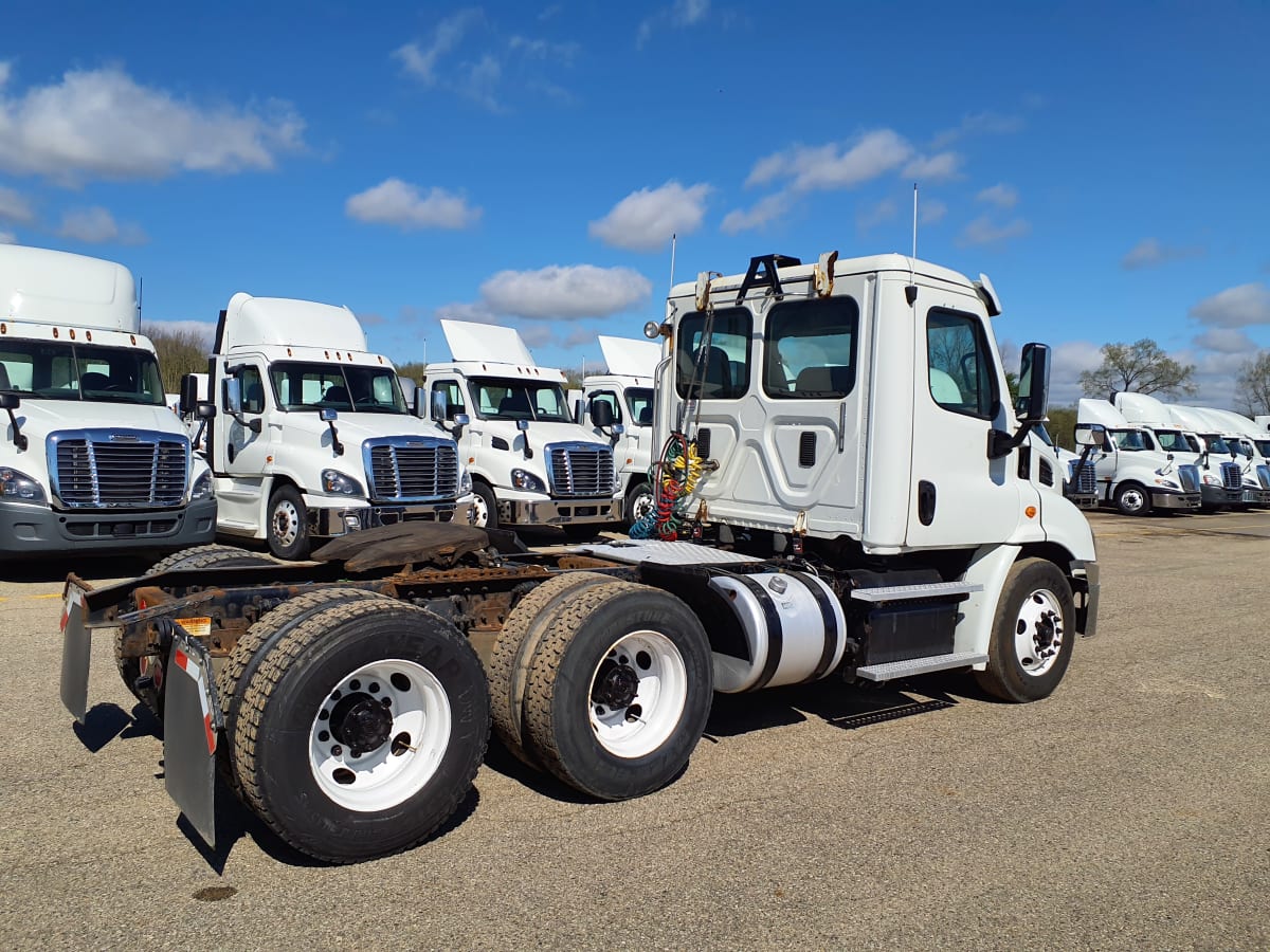 2016 Freightliner/Mercedes CASCADIA 113 659299