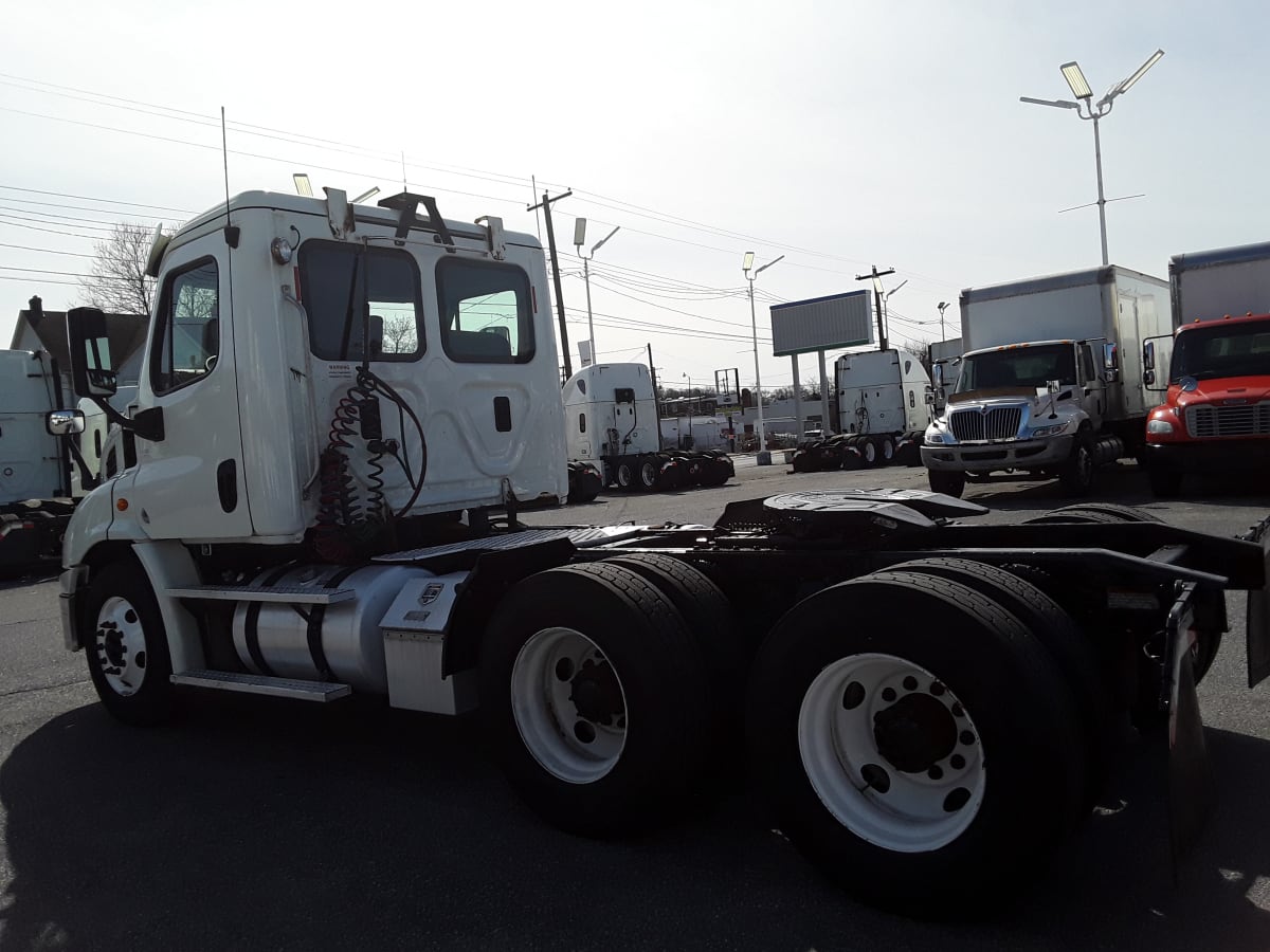 2017 Freightliner/Mercedes CASCADIA 113 659302