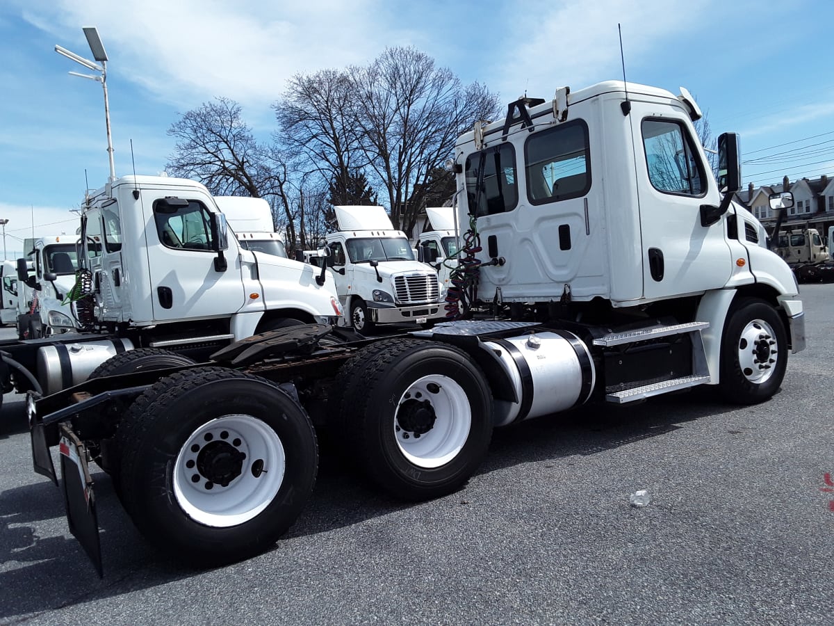 2017 Freightliner/Mercedes CASCADIA 113 659303