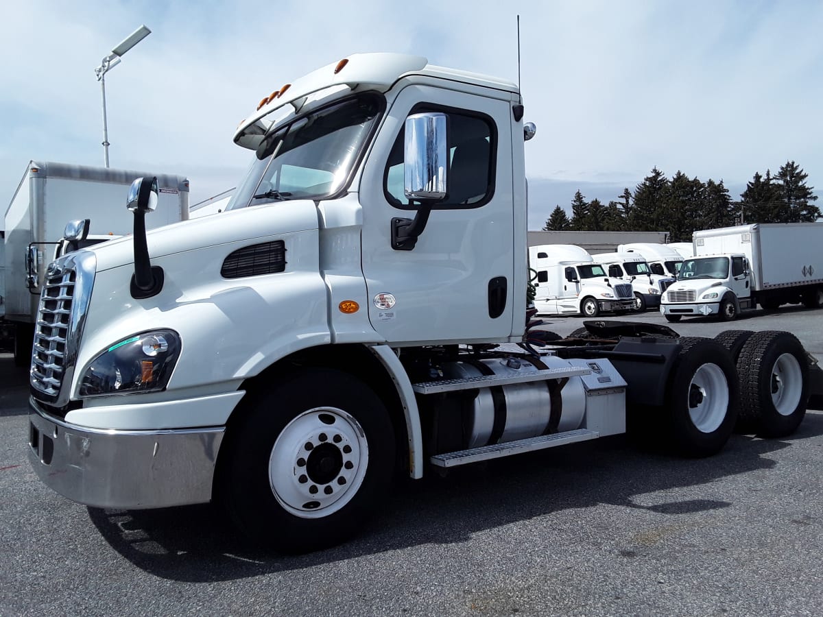 2017 Freightliner/Mercedes CASCADIA 113 659303