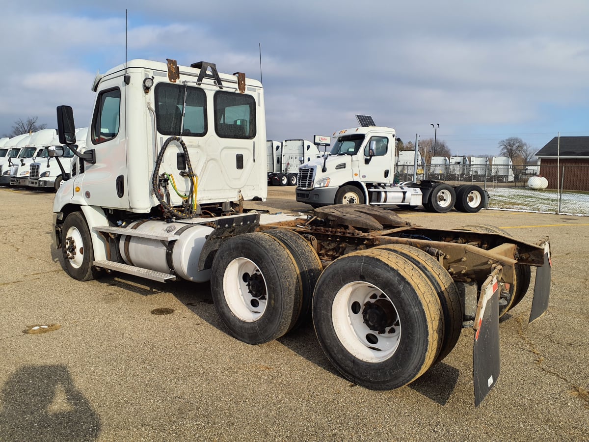 2016 Freightliner/Mercedes CASCADIA 113 659306