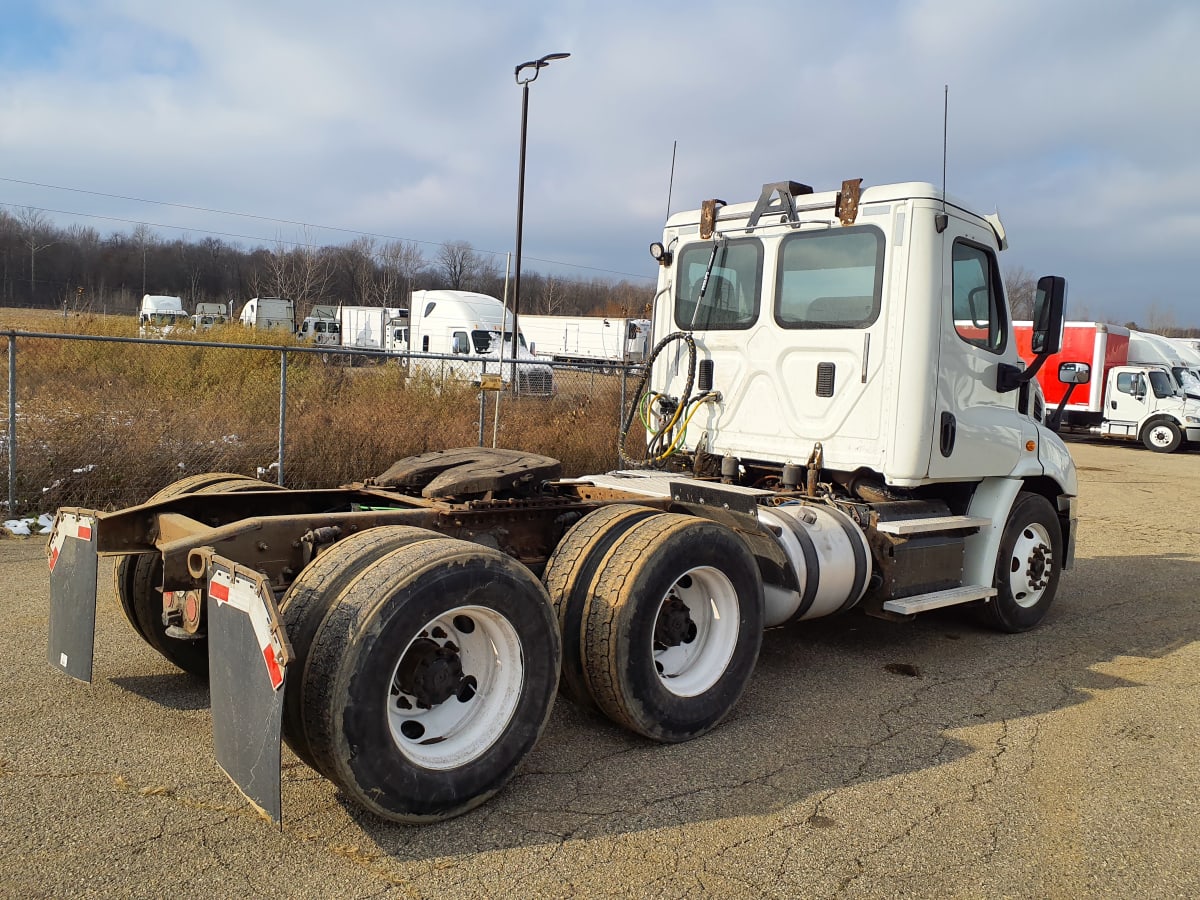 2016 Freightliner/Mercedes CASCADIA 113 659306