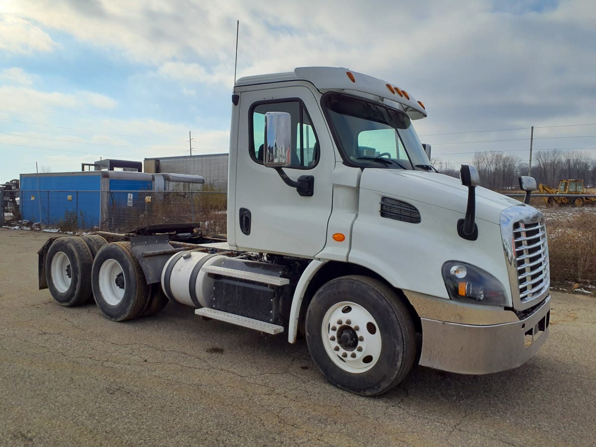 2016 Freightliner/Mercedes CASCADIA 113 659306