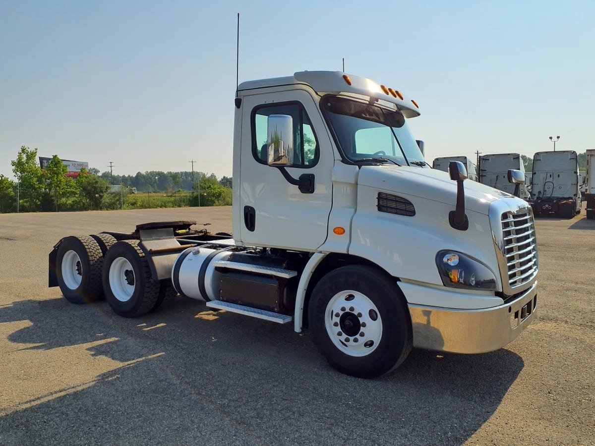 2016 Freightliner/Mercedes CASCADIA 113 659307