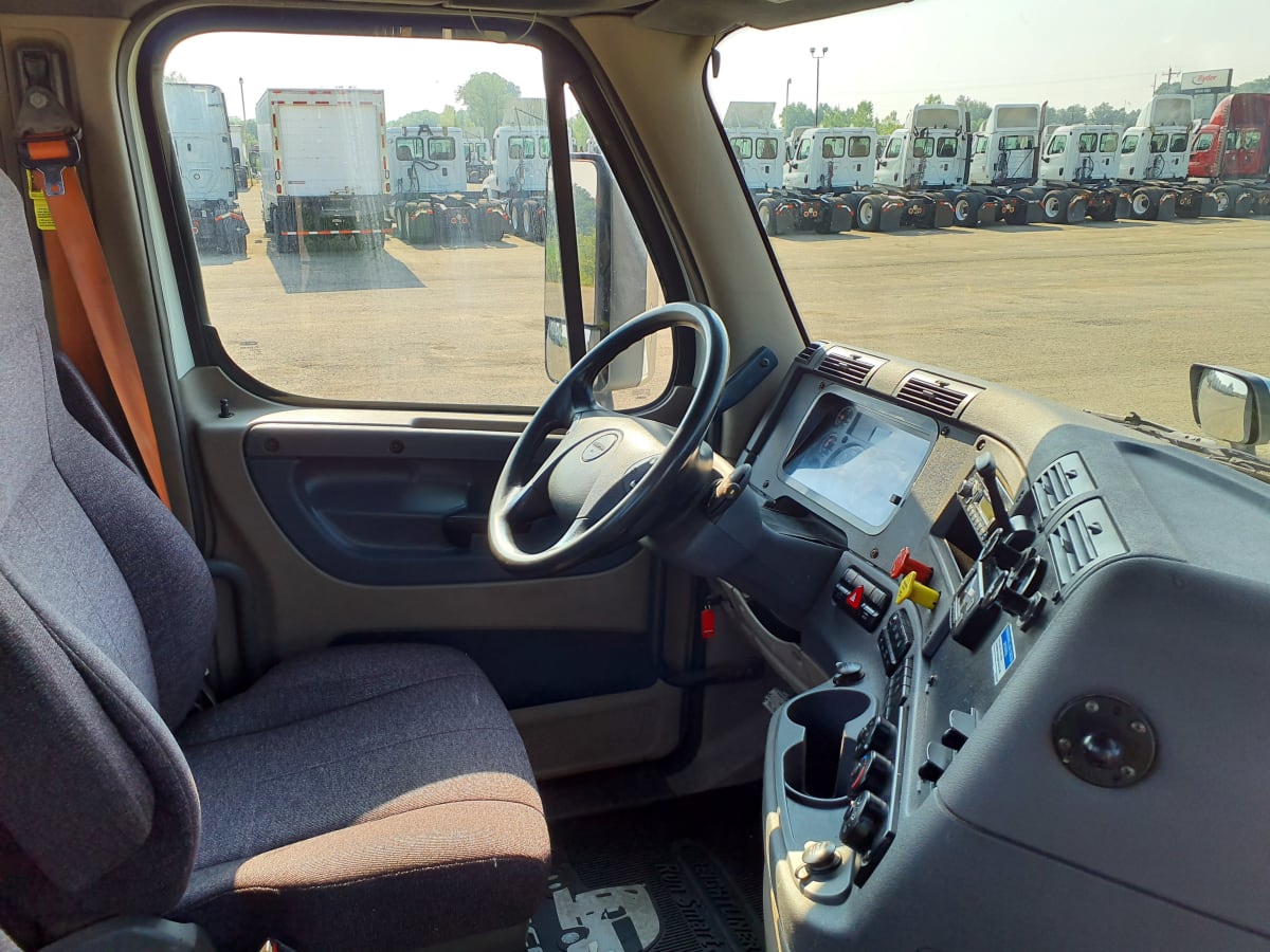 2016 Freightliner/Mercedes CASCADIA 113 659307