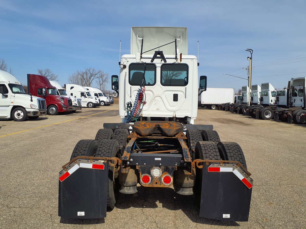 2016 Freightliner/Mercedes CASCADIA 113 659310