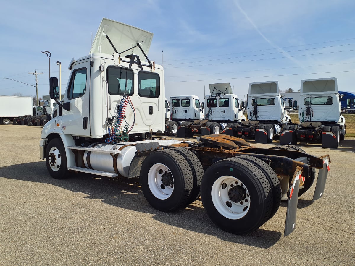 2016 Freightliner/Mercedes CASCADIA 113 659310