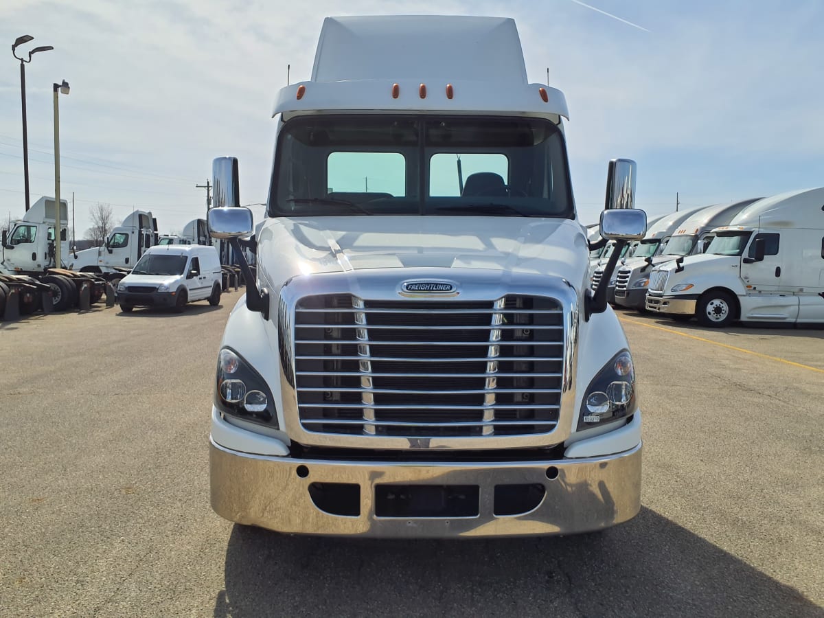 2016 Freightliner/Mercedes CASCADIA 113 659310