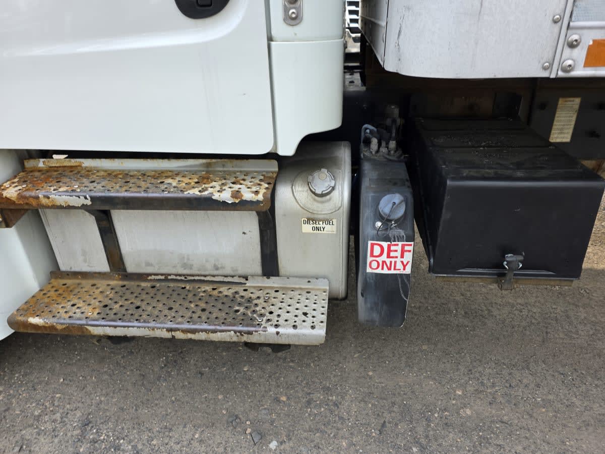 2017 Freightliner/Mercedes M2 106 659339