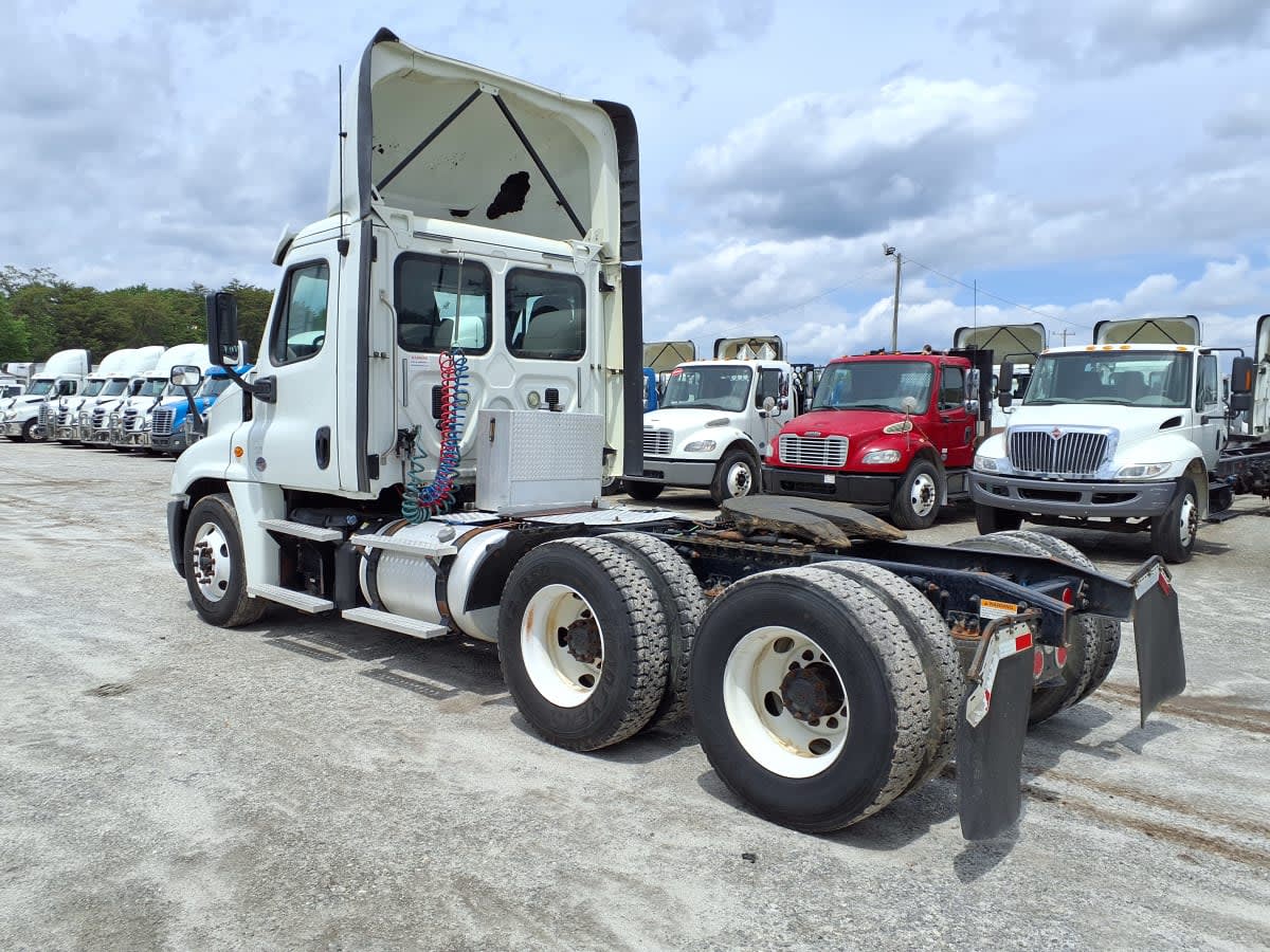 2016 Freightliner/Mercedes CASCADIA 125 659365
