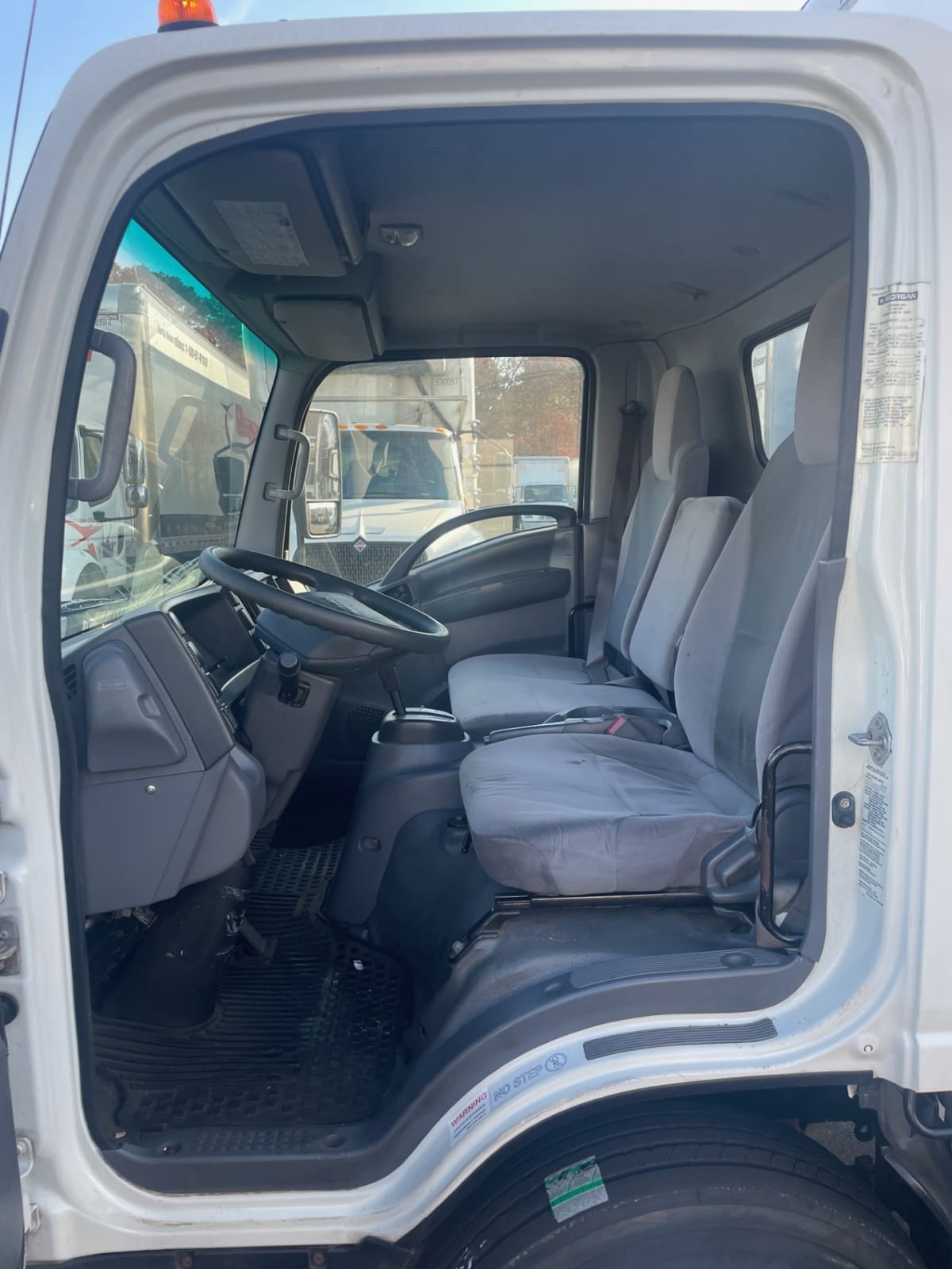 2016 Isuzu NQR 659371