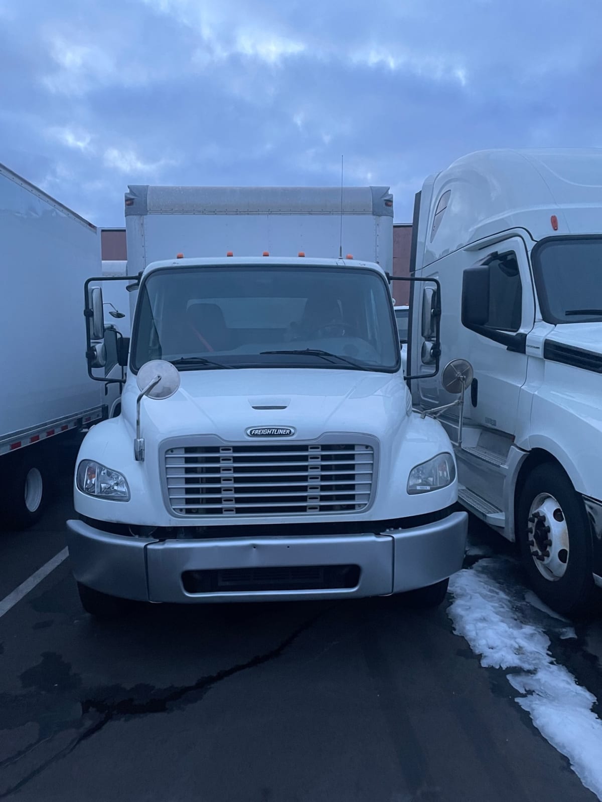 2017 Freightliner/Mercedes M2 106 659374