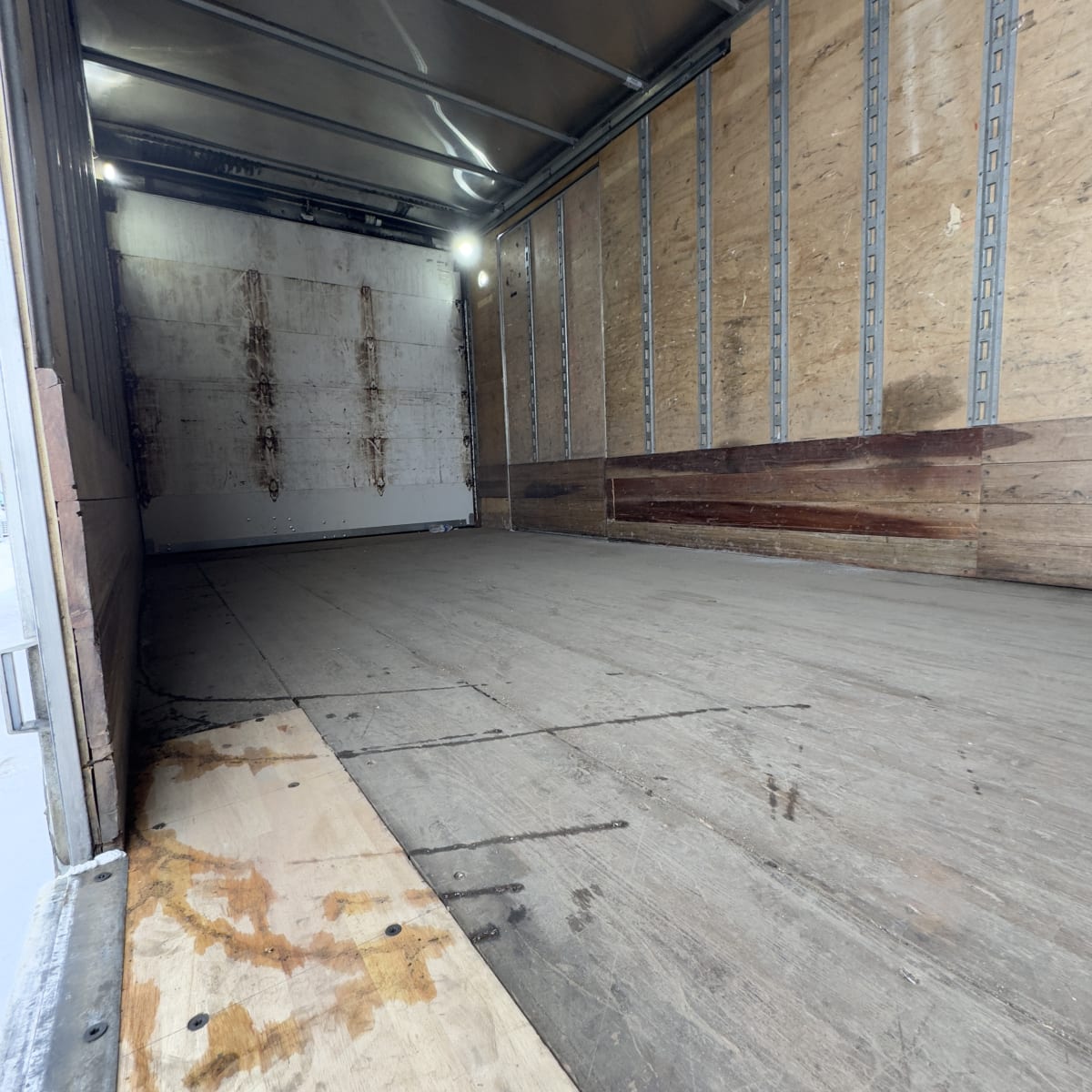 2016 Freightliner/Mercedes M2 106 659410