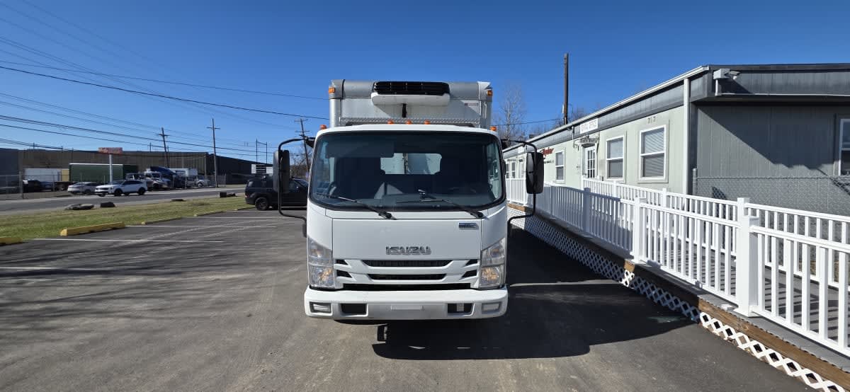 2016 Isuzu NPR 659667