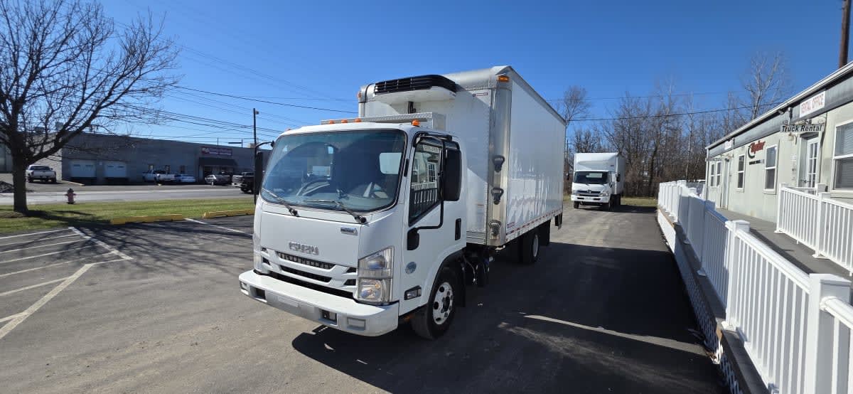 2016 Isuzu NPR 659667