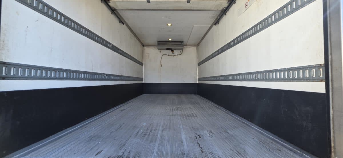 2016 Isuzu NPR 659667