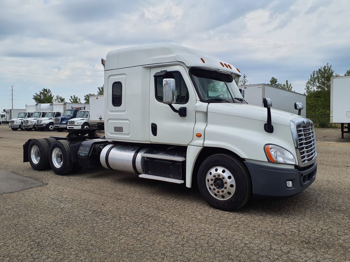 2016 Freightliner/Mercedes CASCADIA 125 659851