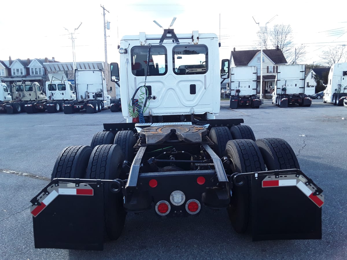 2017 Freightliner/Mercedes CASCADIA 113 659863