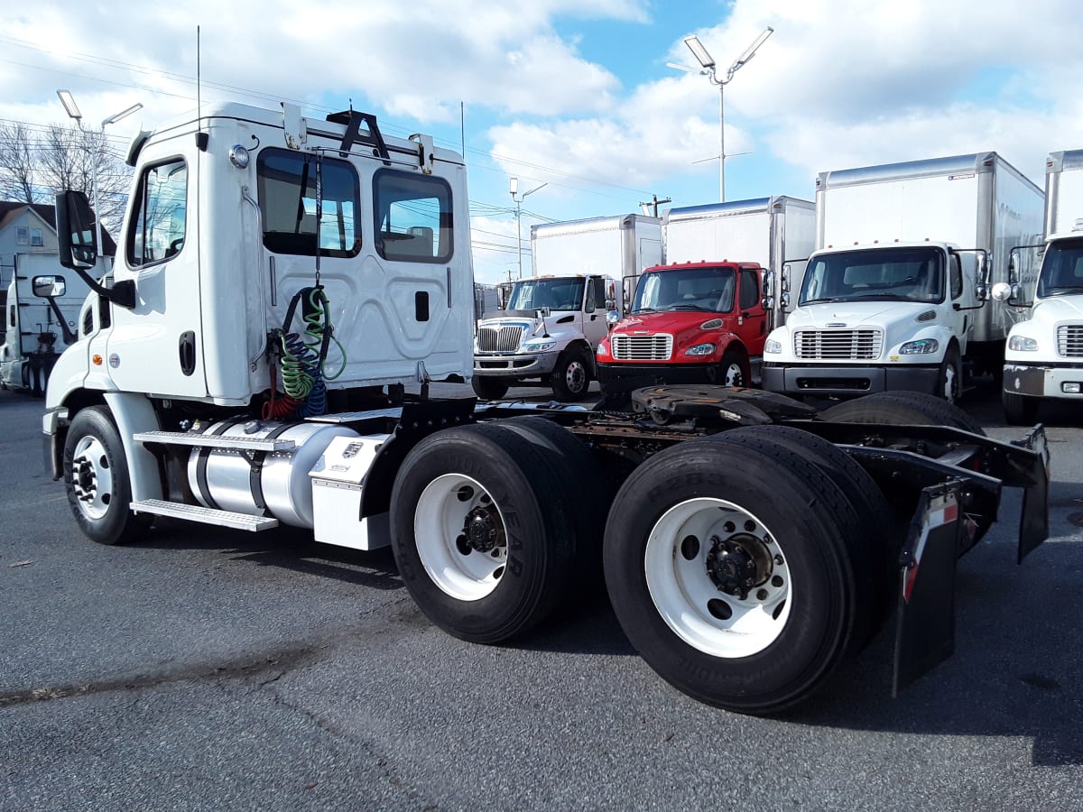 2017 Freightliner/Mercedes CASCADIA 113 659863