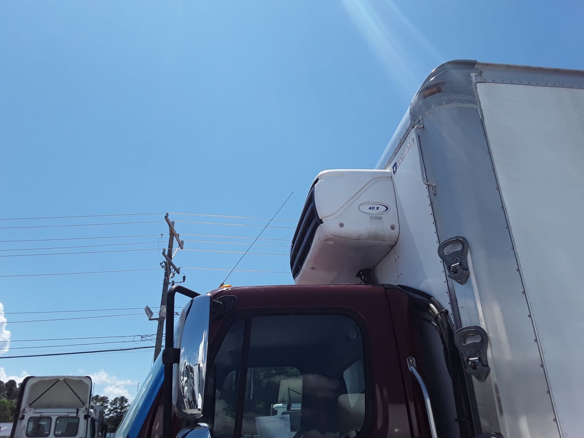 2016 Freightliner/Mercedes M2 106 659868