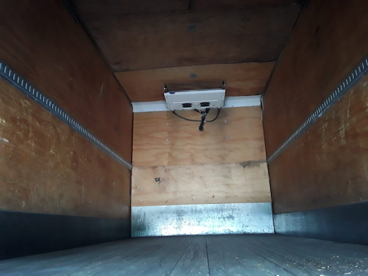 2016 Freightliner/Mercedes M2 106 659868