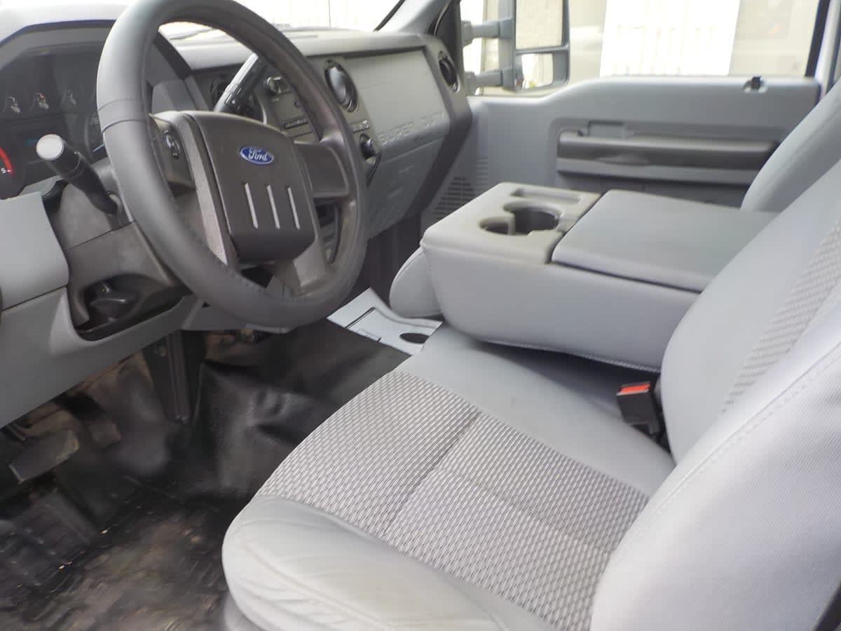 2016 Ford Motor Company F-550 SUPER DUTY 659932