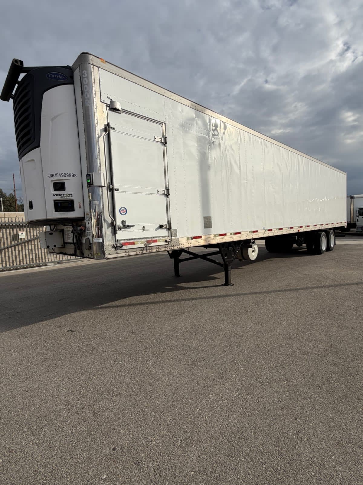 2016 Utility Trailers VS2RA 48/162/102 659980