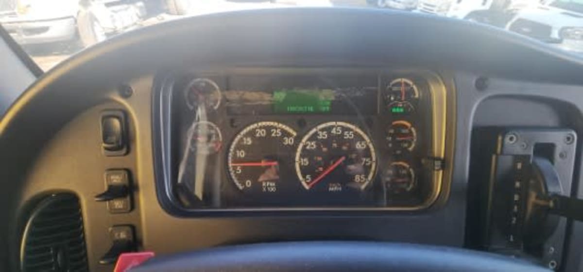 2017 Freightliner/Mercedes M2 106 660020