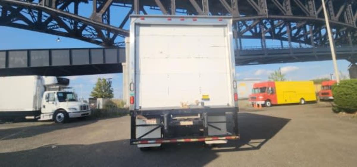 2017 Freightliner/Mercedes M2 106 660020