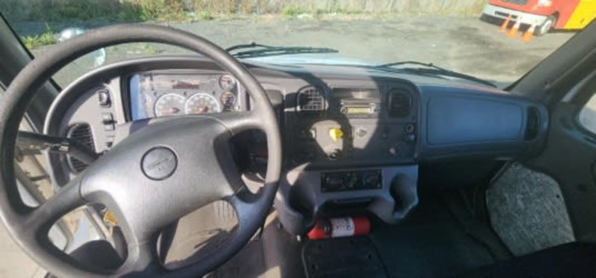 2017 Freightliner/Mercedes M2 106 660020