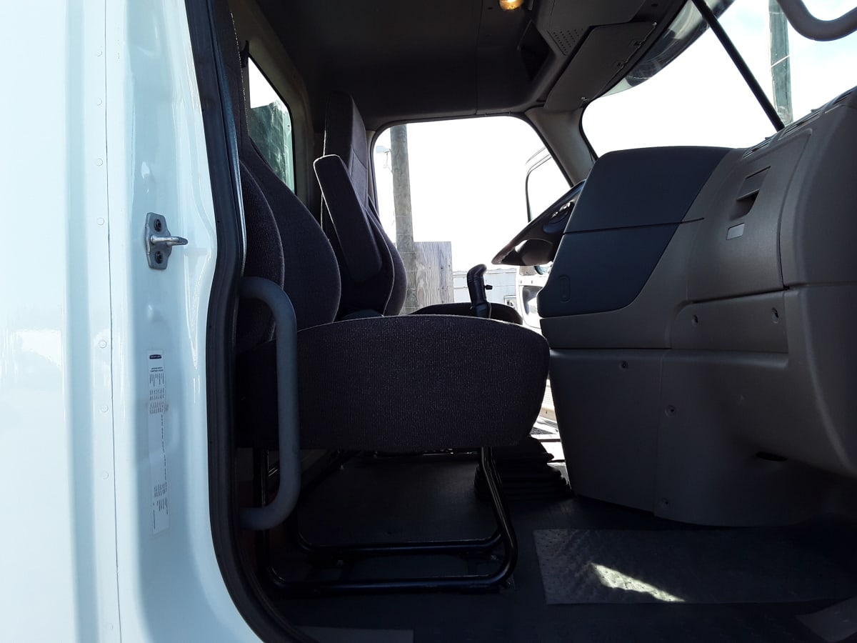 2016 Freightliner/Mercedes CASCADIA 125 660103