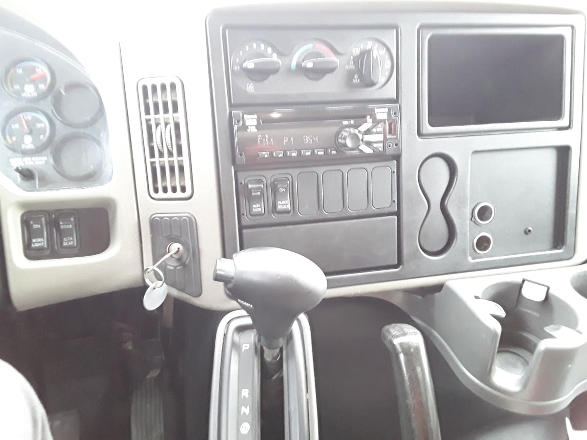 2017 Navistar International 4300 LP 660126