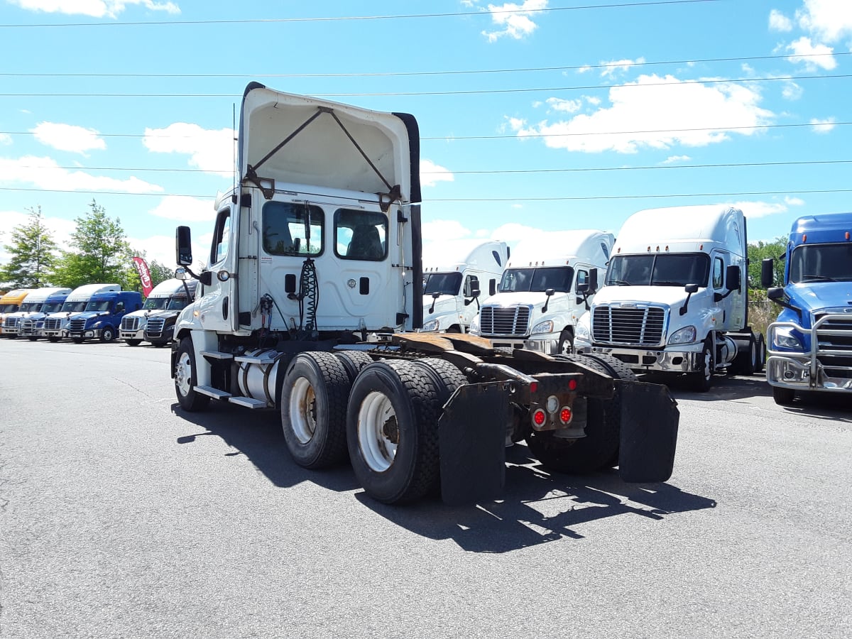 2016 Freightliner/Mercedes CASCADIA 125 660229