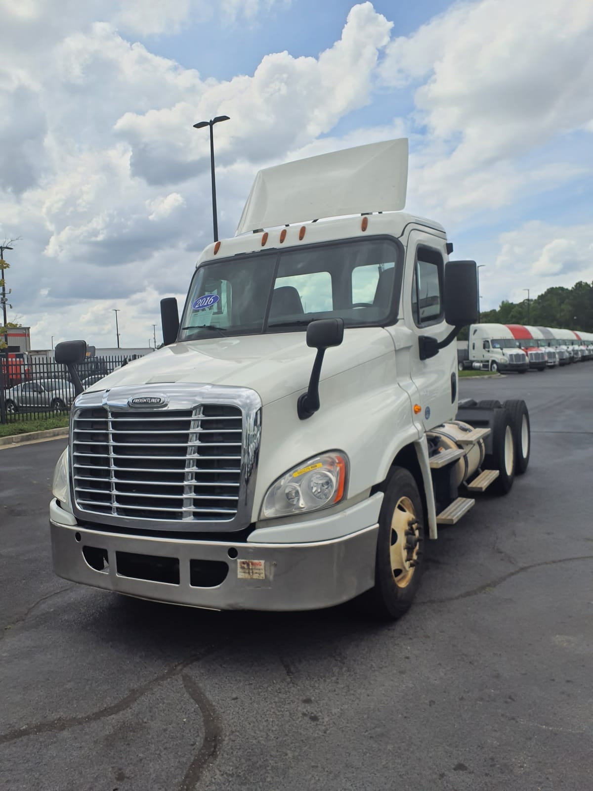 2016 Freightliner/Mercedes CASCADIA 125 660275