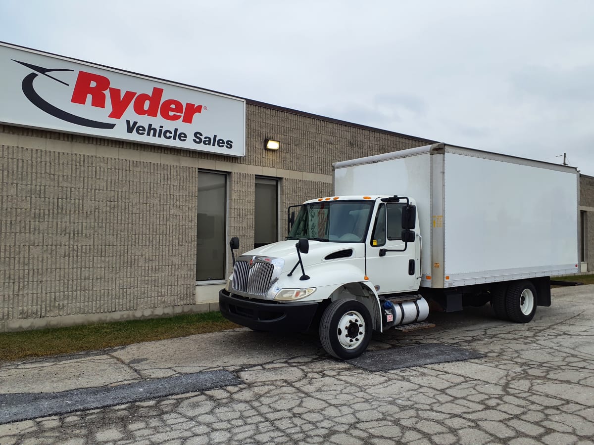 2017 Navistar International 4300 LP 660369