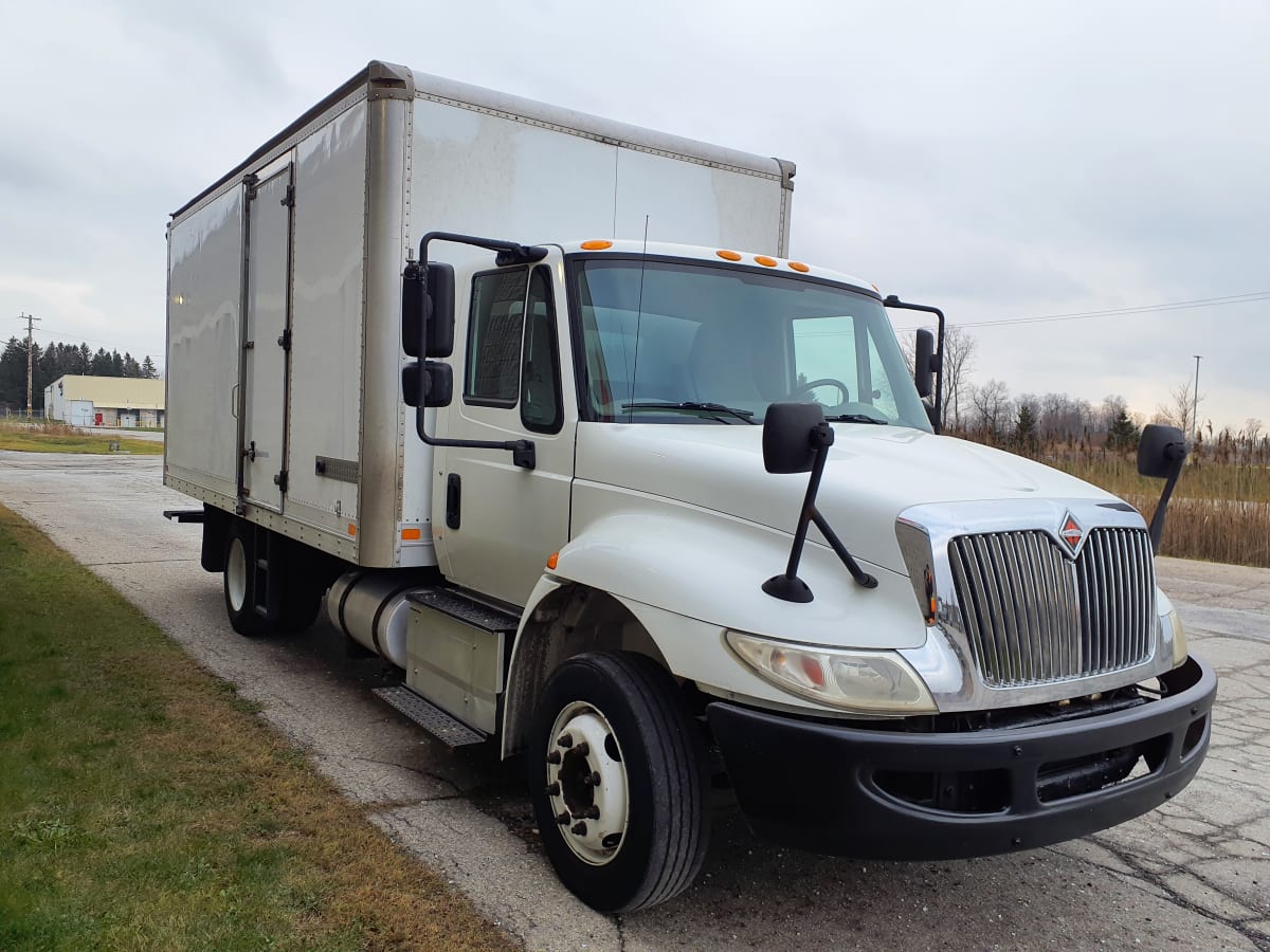 2017 Navistar International 4300 LP 660369