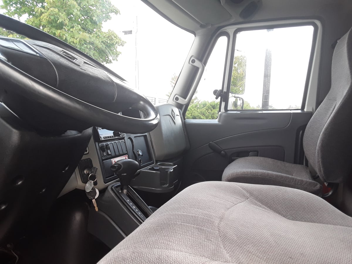 2017 Navistar International 4300 LP 660374