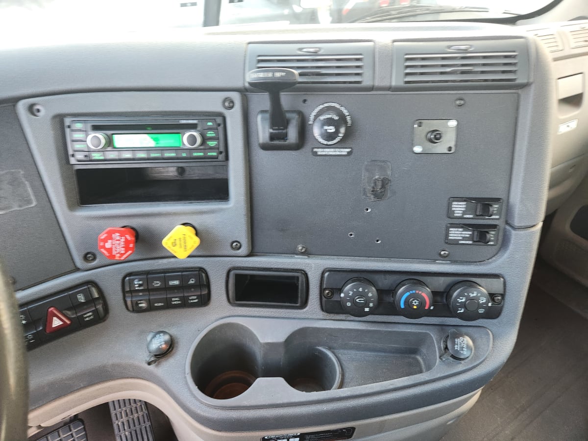 2016 Freightliner/Mercedes CASCADIA 125 660377