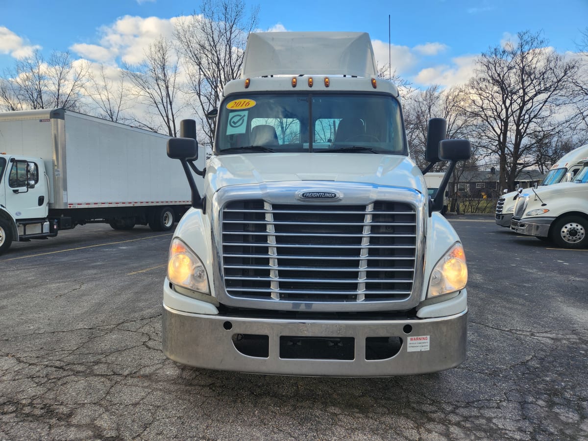 2016 Freightliner/Mercedes CASCADIA 125 660377