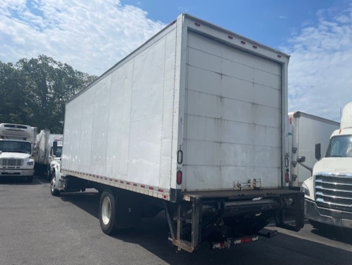2016 Freightliner M2 106 660383