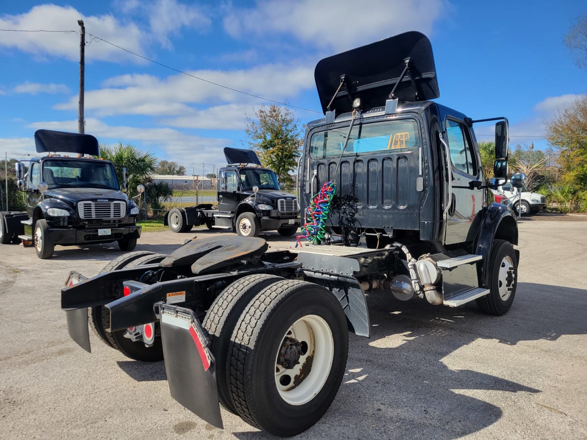 2016 Freightliner/Mercedes M2 106 660398