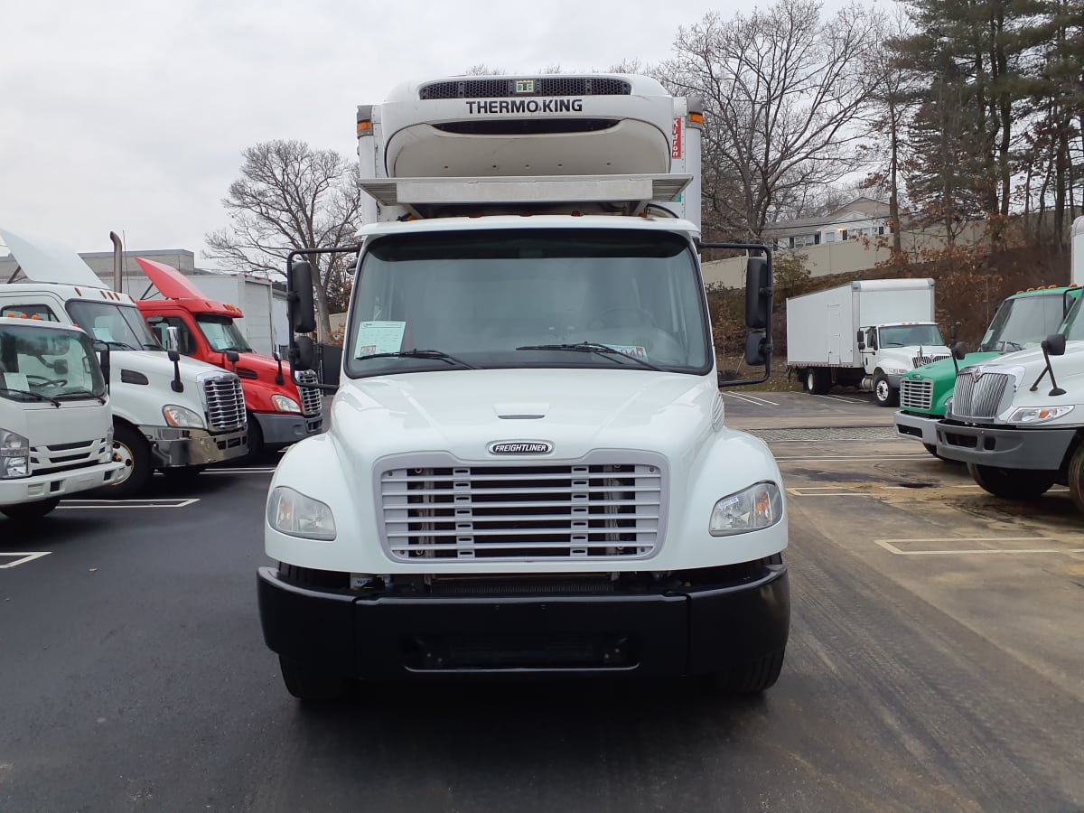 2016 Freightliner/Mercedes M2 106 660401