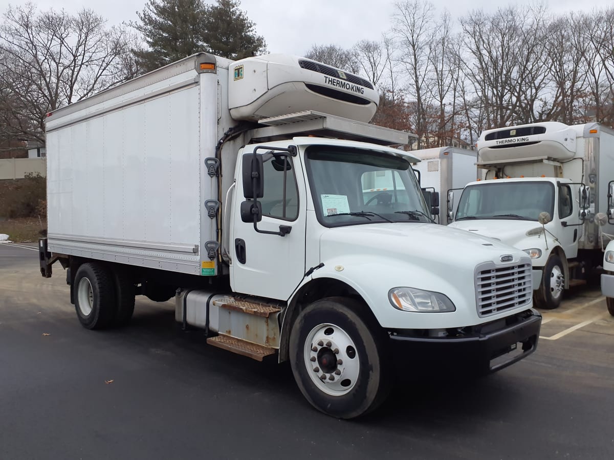 2016 Freightliner/Mercedes M2 106 660401