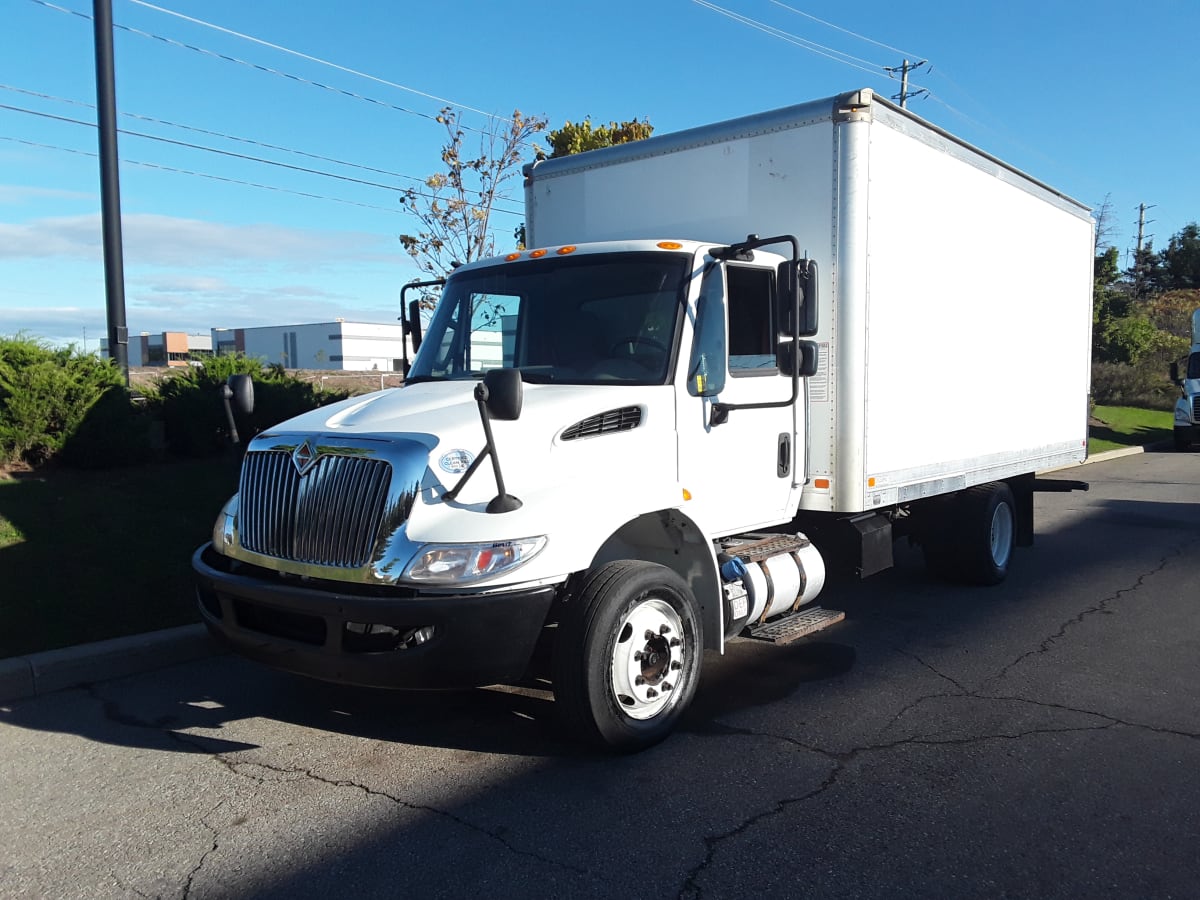 2017 Navistar International 4300 LP 660417